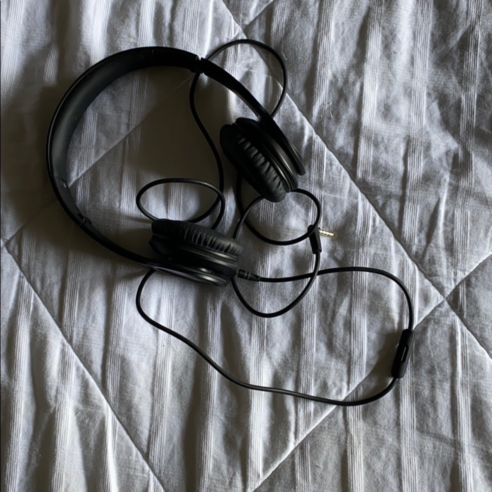 Beats By Dr. Dre - Picture 2 of 3